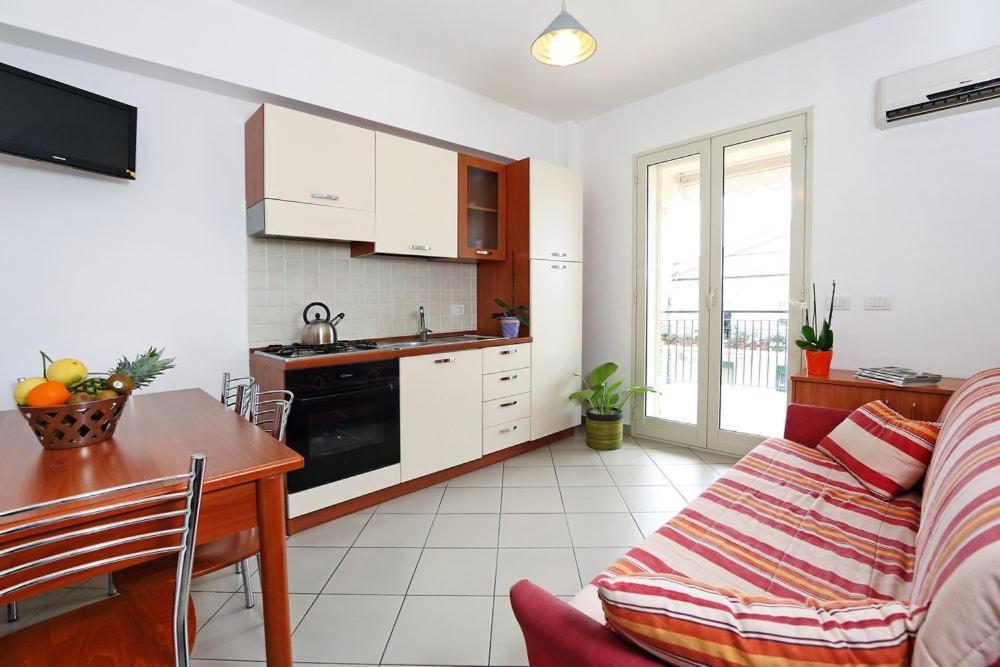 Riviera Ionica Apart otel Santa Teresa Di Riva Dış mekan fotoğraf